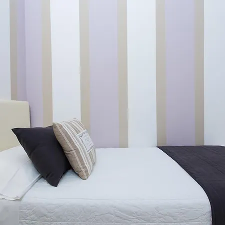 Hotel Flora 3*