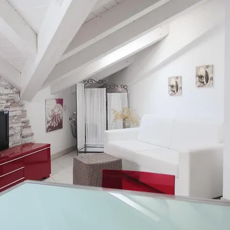 Hotel Flora 3*