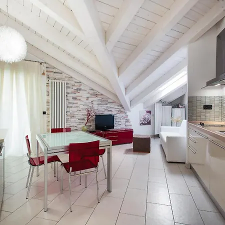 Flora Hotel 3*